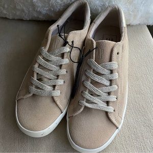 Woman’s Real Suede Khaki Beige Tan Sneakers SZ 7 GAP NWT